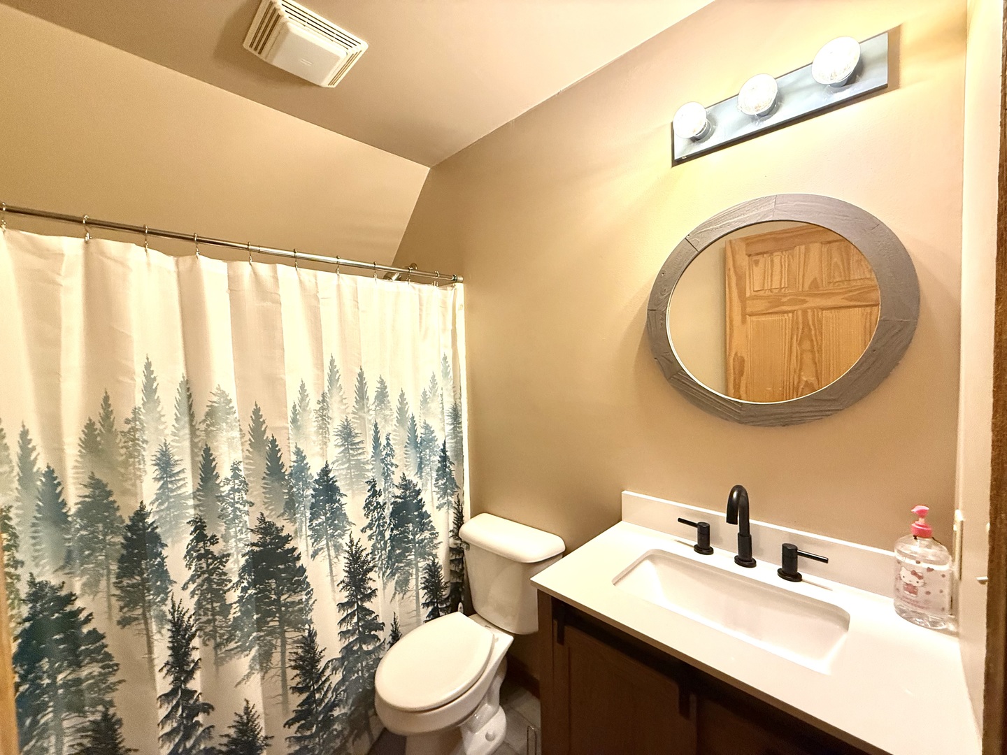 14944 S Steward Road, Rochelle, IL 61068