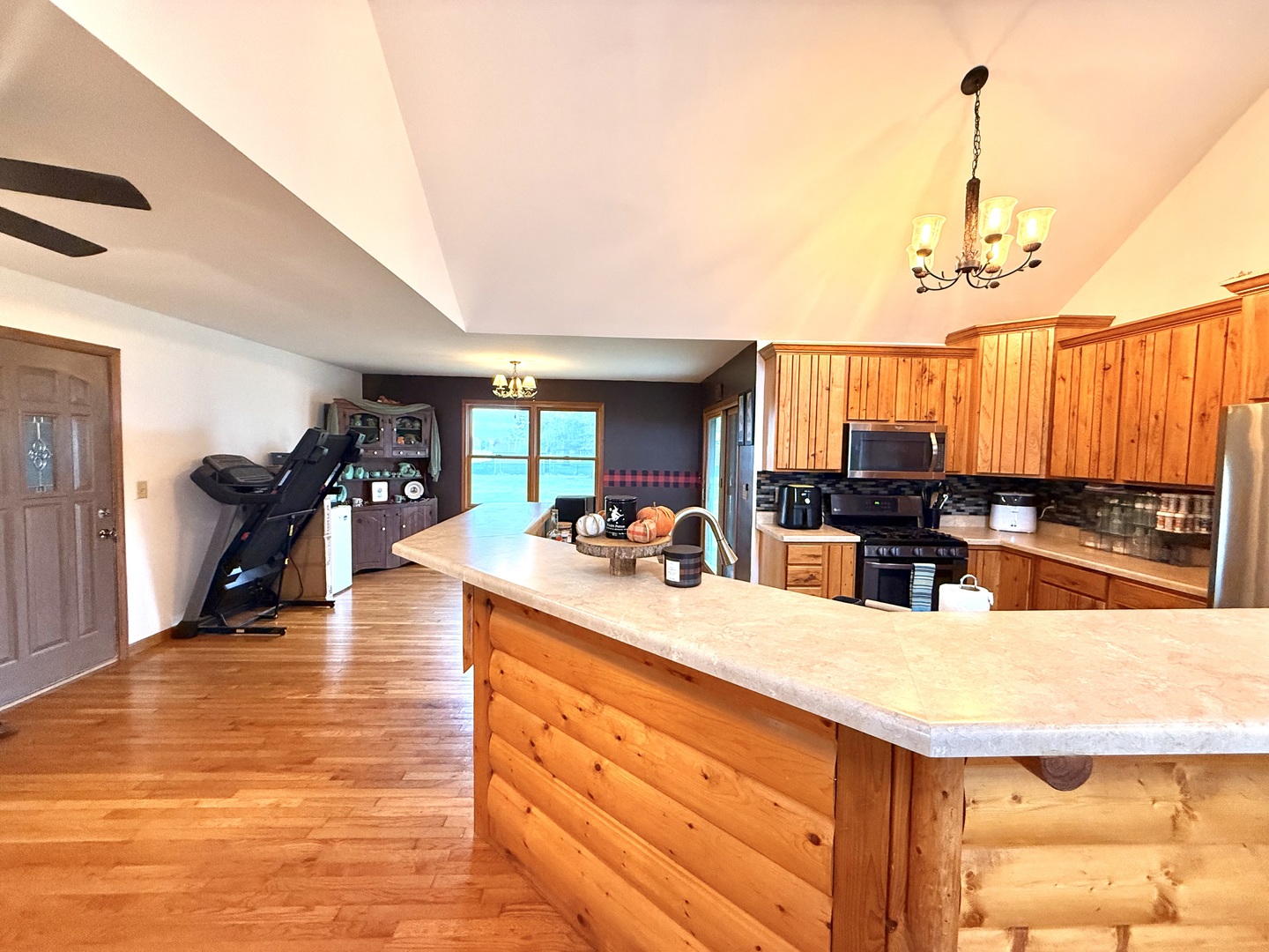 14944 S Steward Road, Rochelle, IL 61068