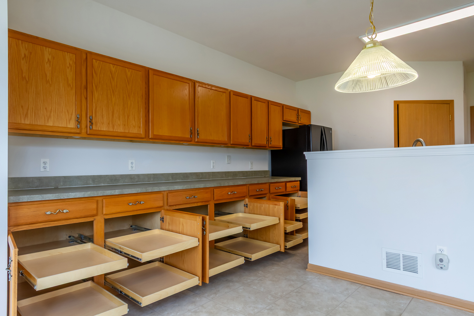 1508 W Ludington Circle, Romeoville, IL 60446