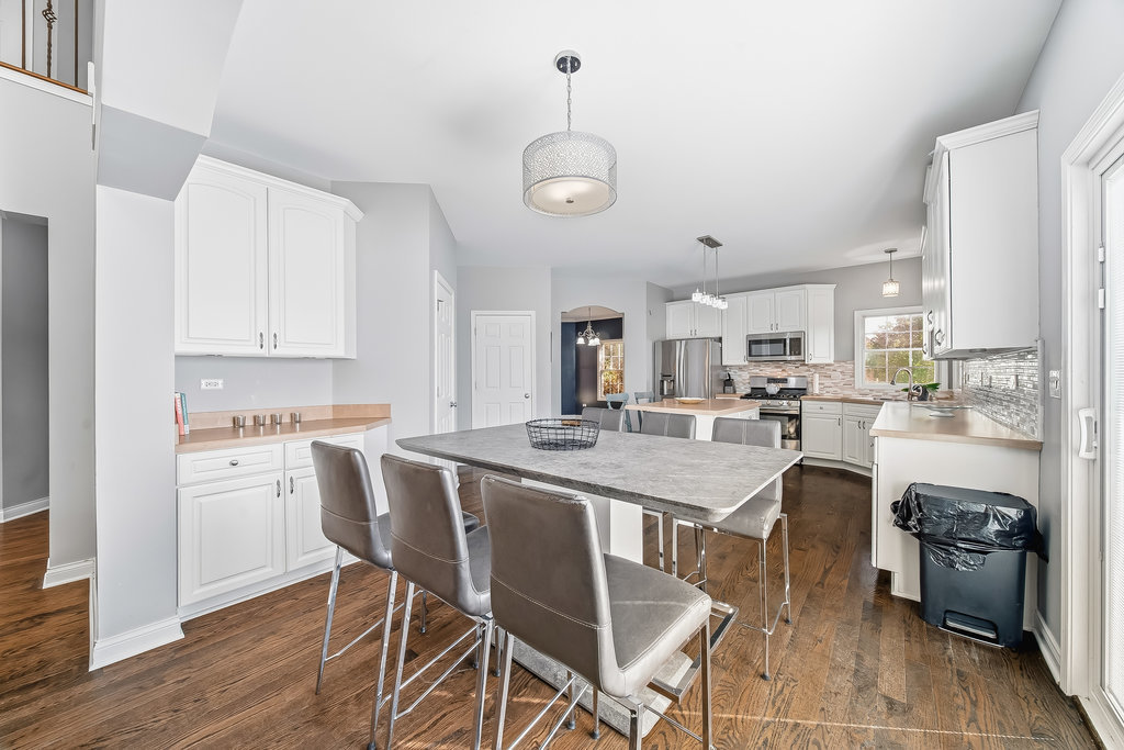 21454 English Drive, Frankfort, IL 60423