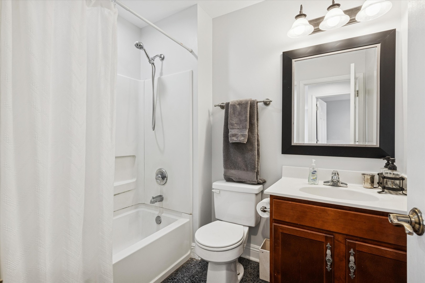 7011 Clearwater Drive, Plainfield, IL 60586