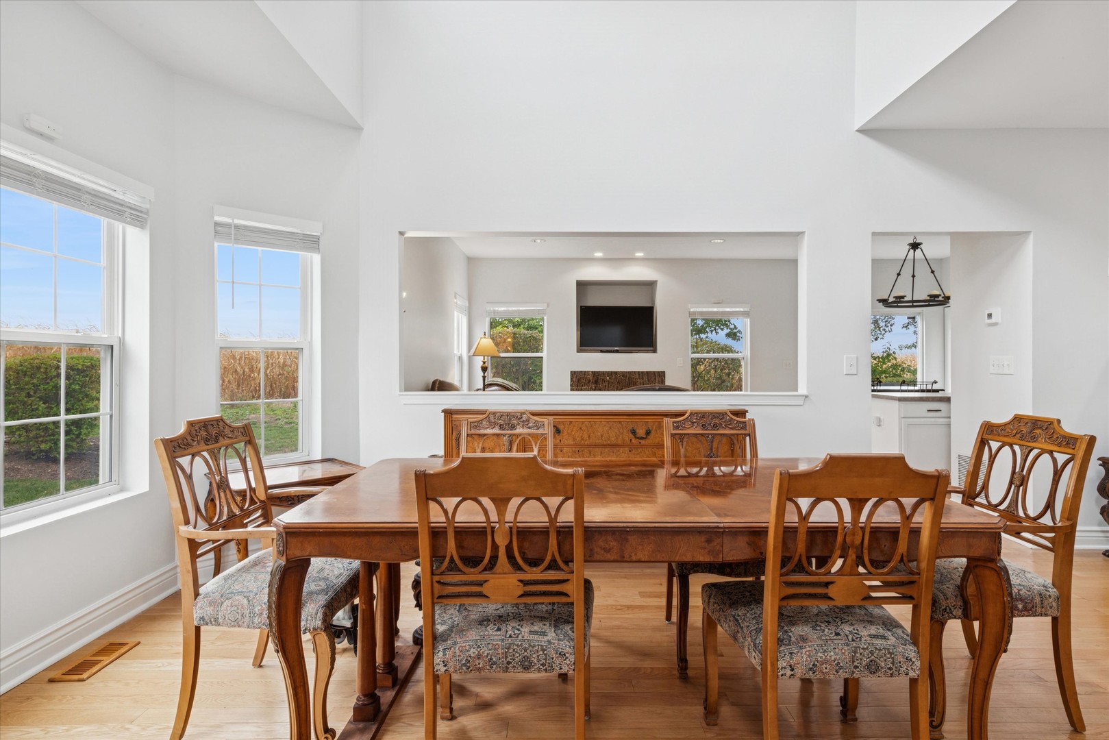 7011 Clearwater Drive, Plainfield, IL 60586