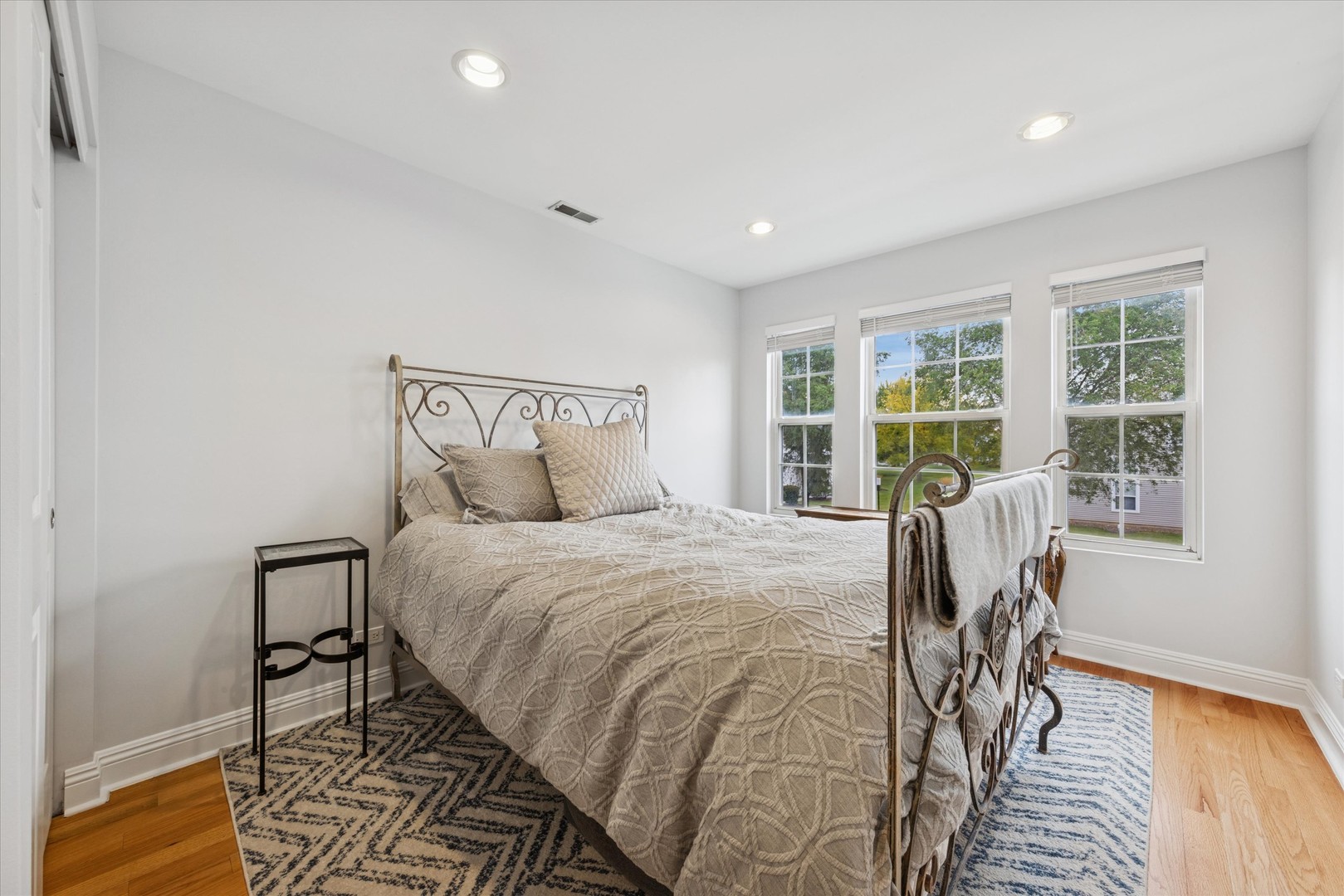 7011 Clearwater Drive, Plainfield, IL 60586