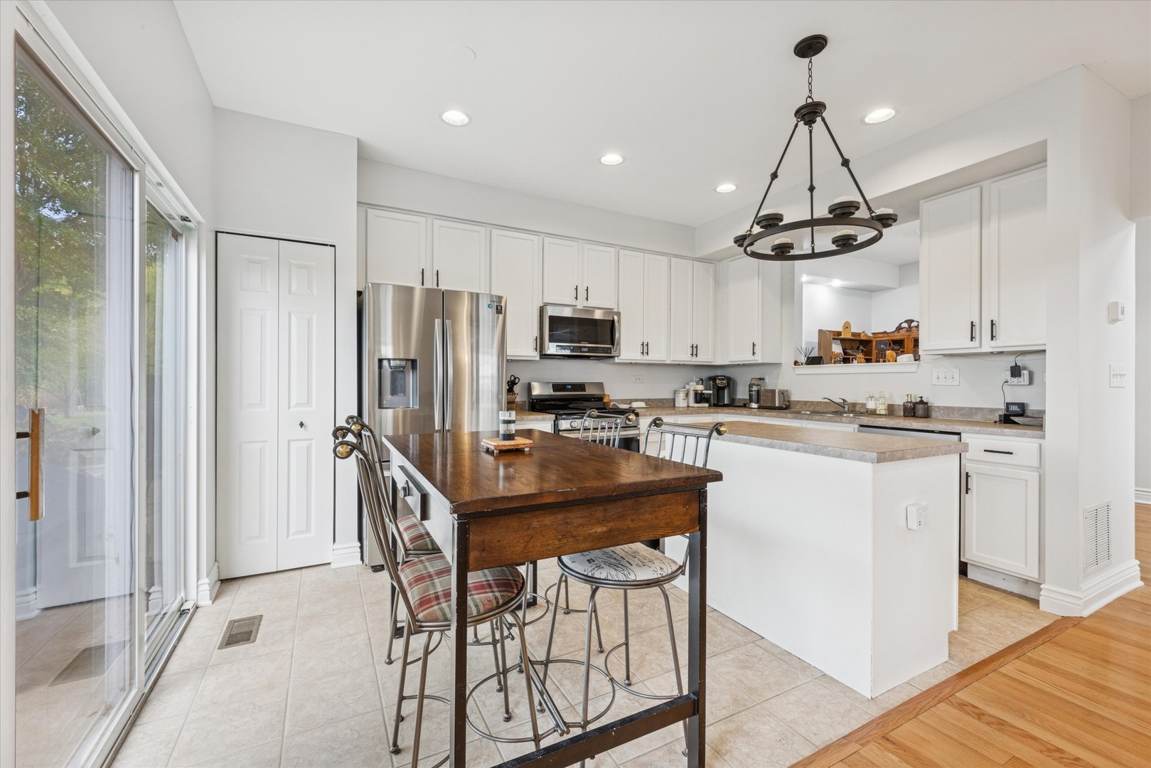 7011 Clearwater Drive, Plainfield, IL 60586