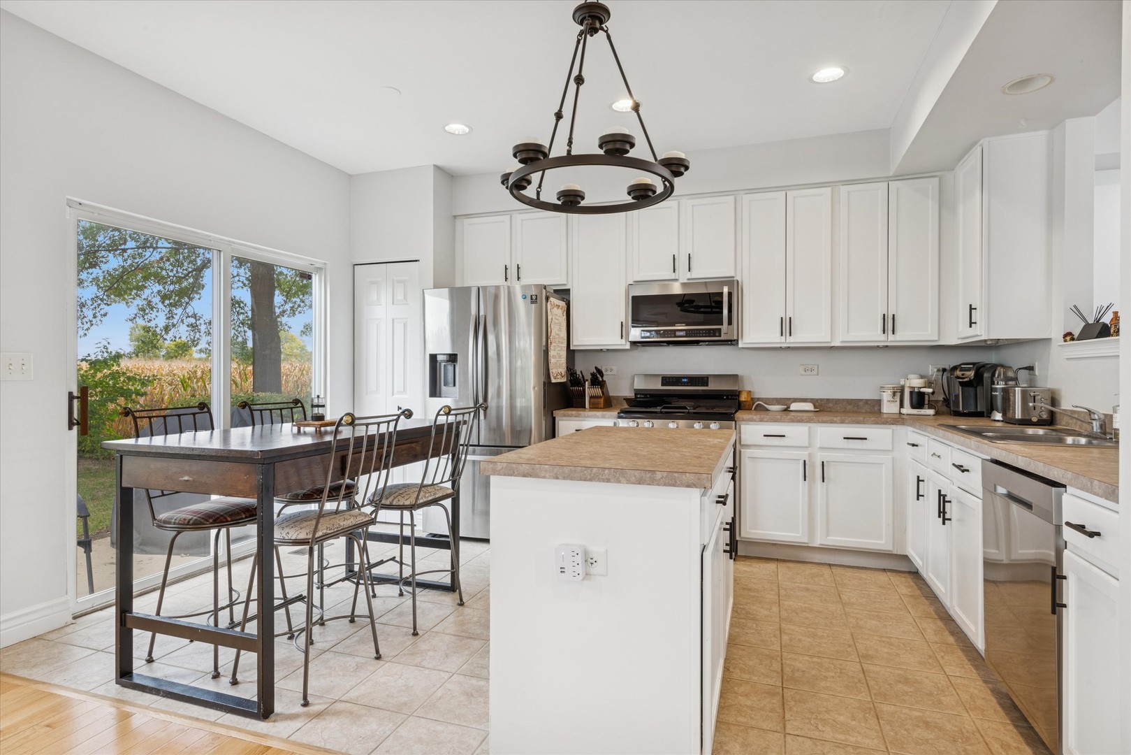 7011 Clearwater Drive, Plainfield, IL 60586