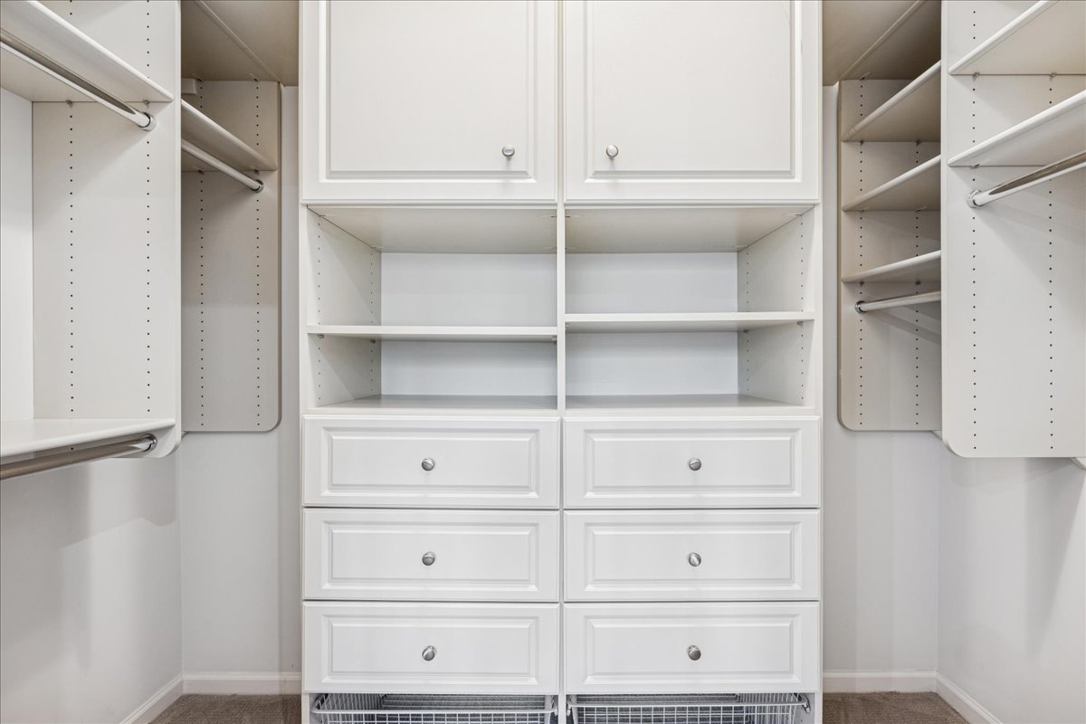 940 Augusta Way #304, Highland Park, IL 60035