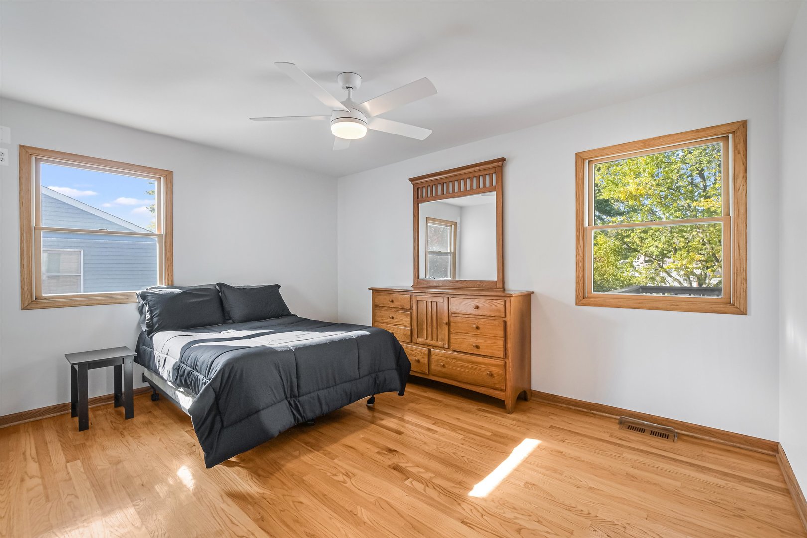 108 Idlestone Lane, Schaumburg, IL 60194