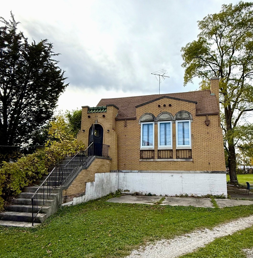 21920 E Lincoln Highway, Lynwood, IL 60411
