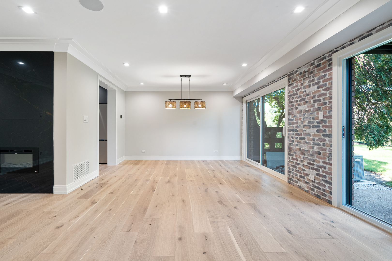 1891 Mission Hills Lane, Northbrook, IL 60062