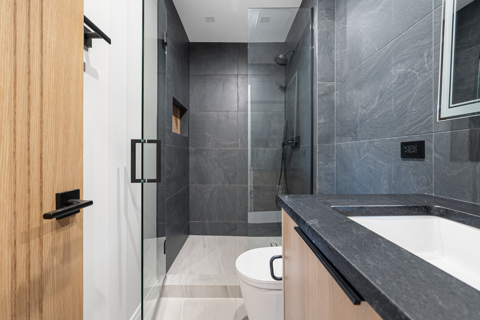 1891 Mission Hills Lane, Northbrook, IL 60062