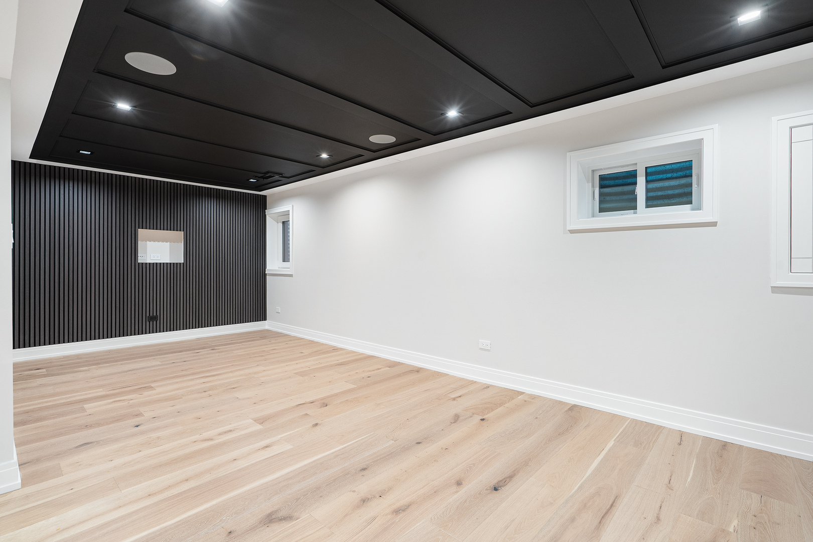 1891 Mission Hills Lane, Northbrook, IL 60062