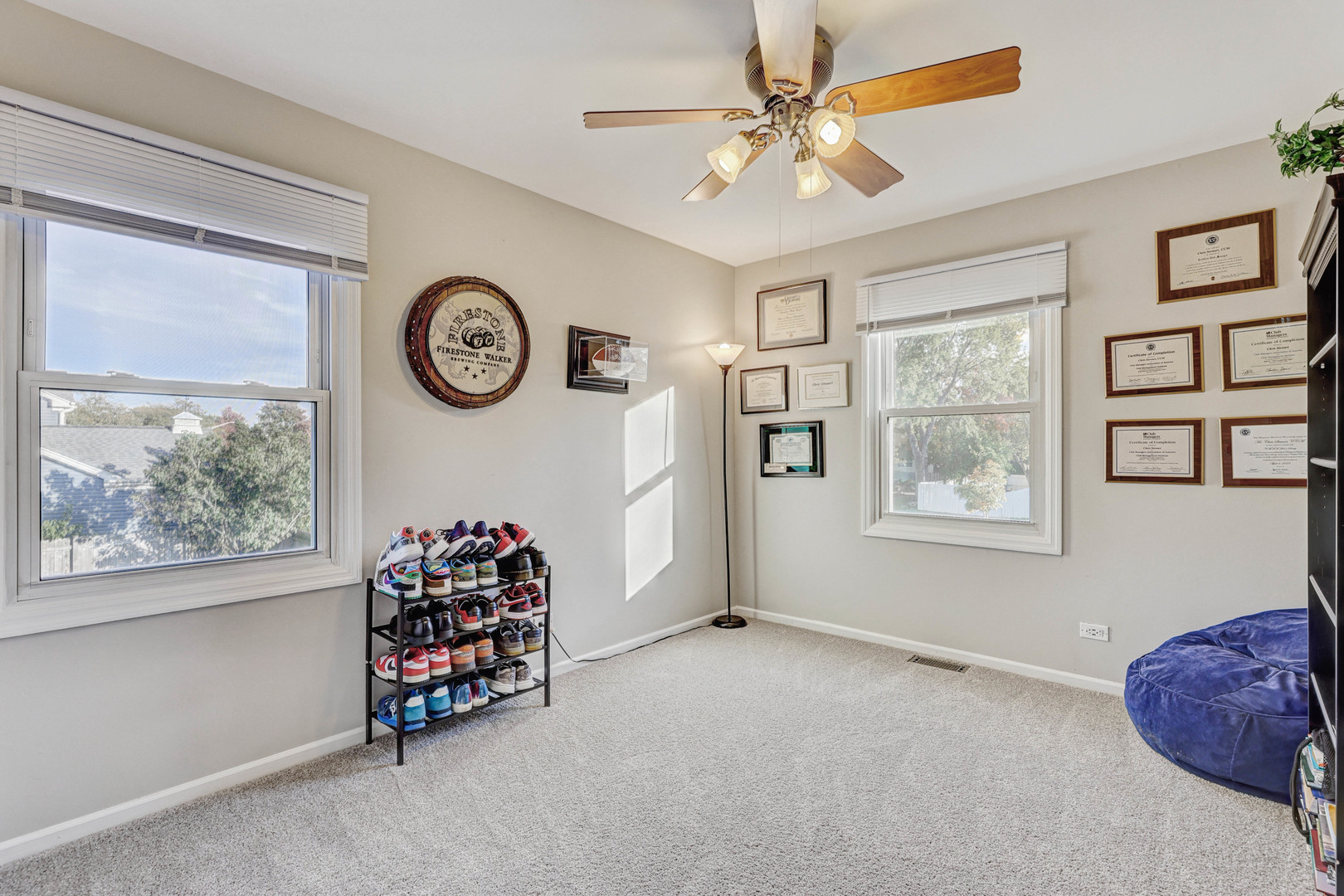 1094 Shady Tree Lane, Wheeling, IL 60090