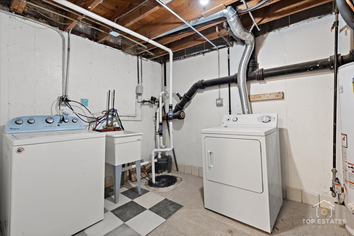 1136 N Boxwood Drive, Mount Prospect, IL 60056