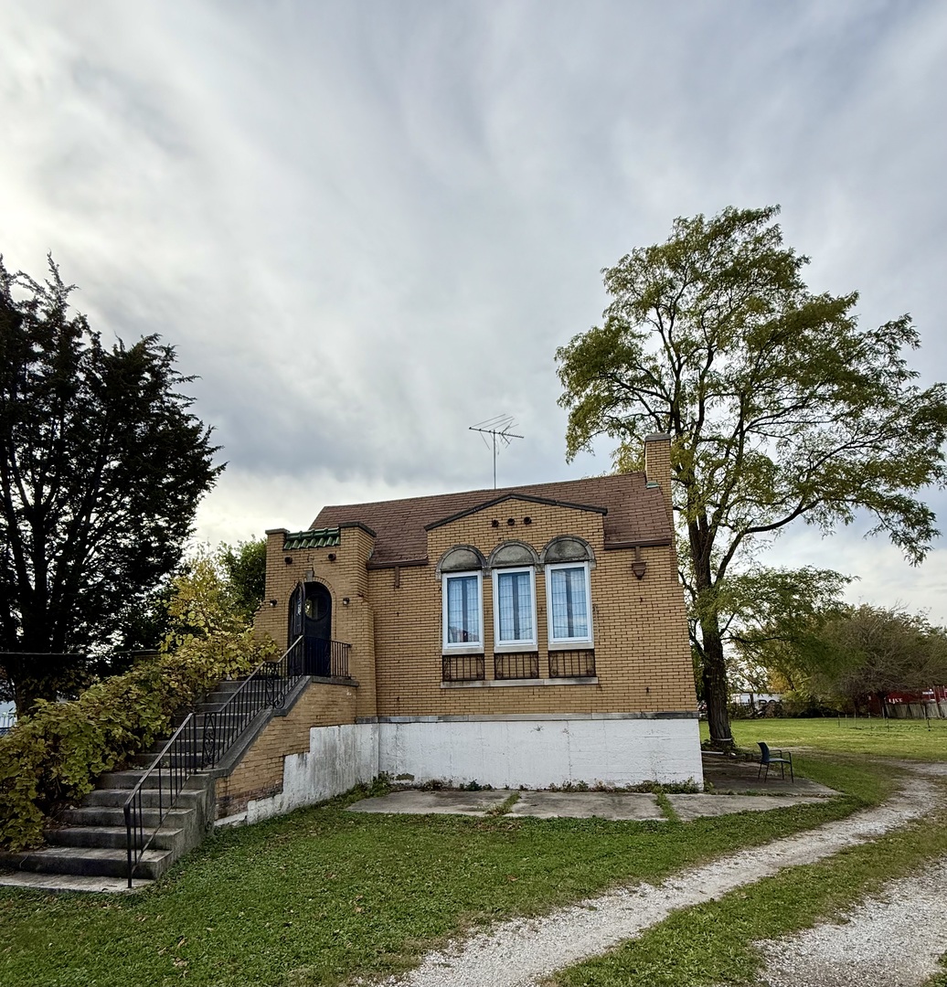 21924 E Lincoln Highway, Lynwood, IL 60411