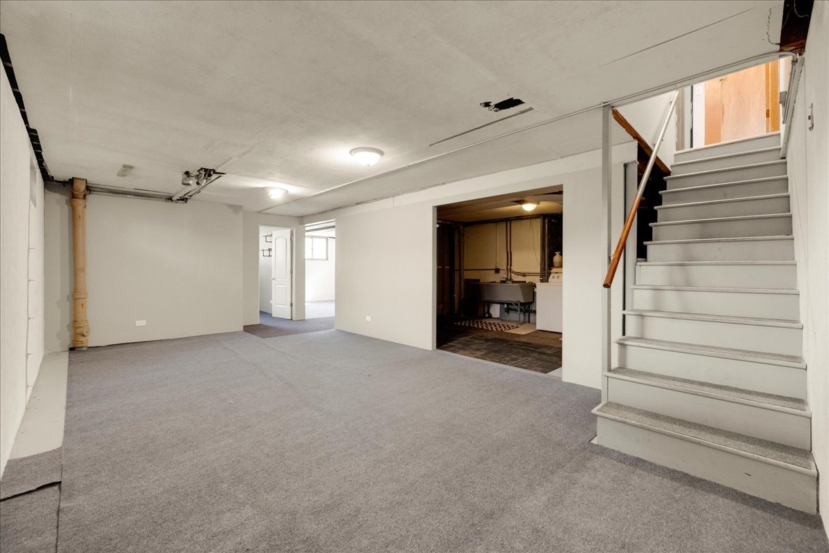 1223 WESTHAVEN Drive, Wheaton, IL 60189