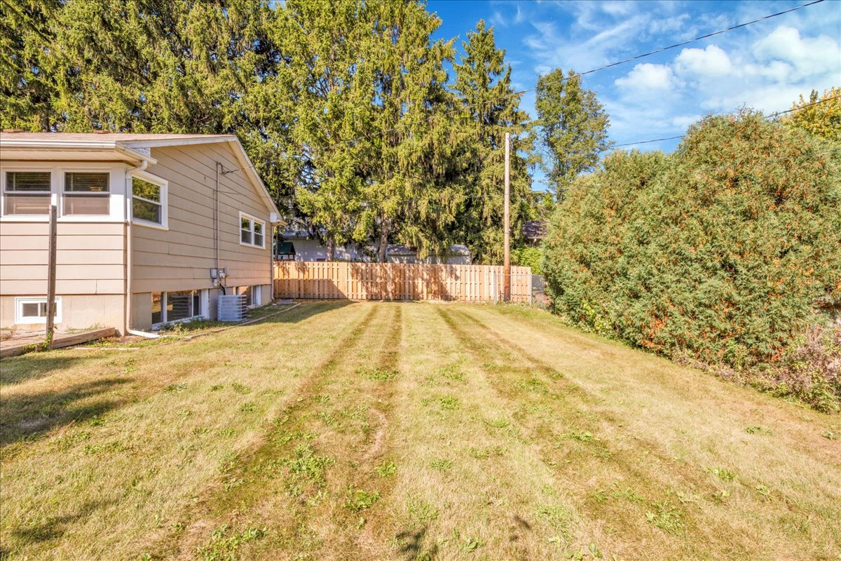 1223 WESTHAVEN Drive, Wheaton, IL 60189