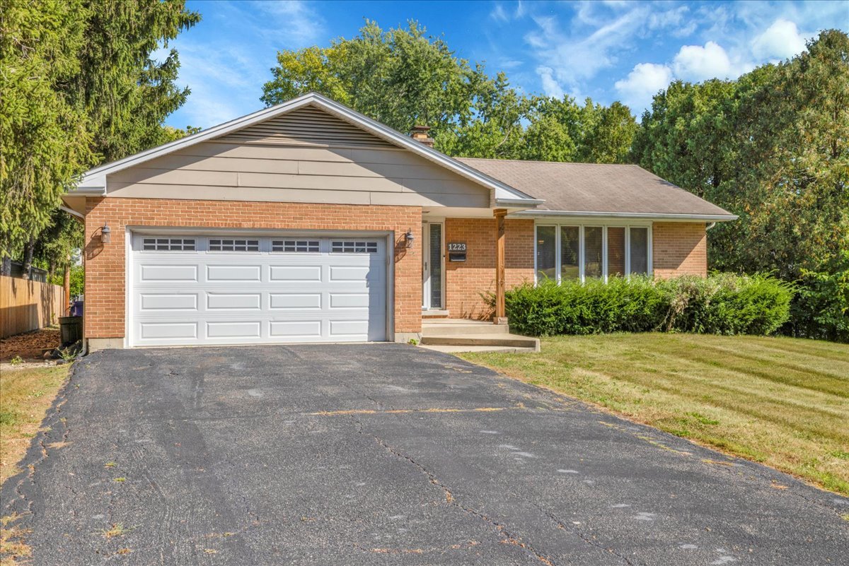1223 WESTHAVEN Drive, Wheaton, IL 60189