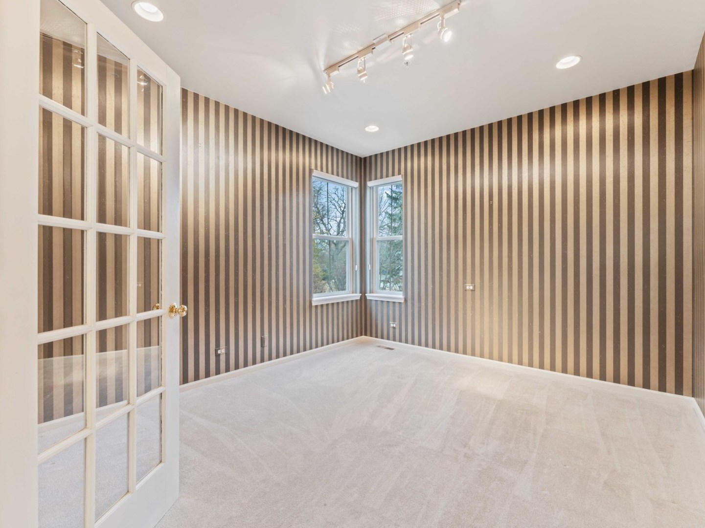 Glen Ellyn, IL 60137