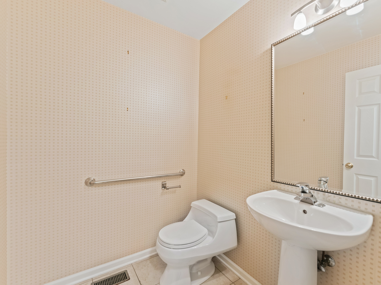 Glen Ellyn, IL 60137