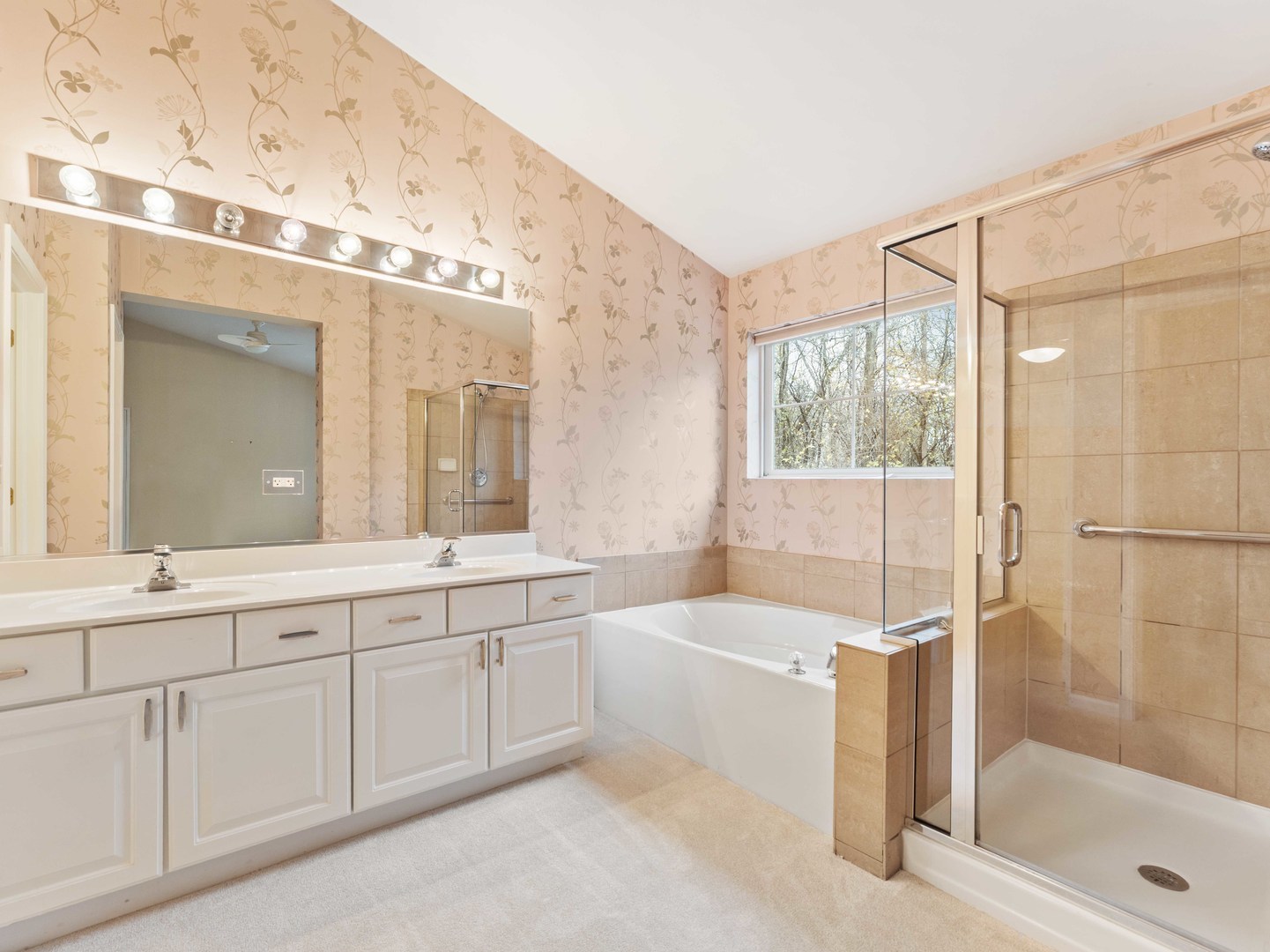 Glen Ellyn, IL 60137