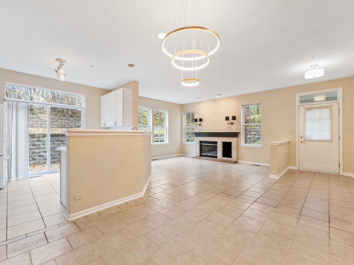 Glen Ellyn, IL 60137