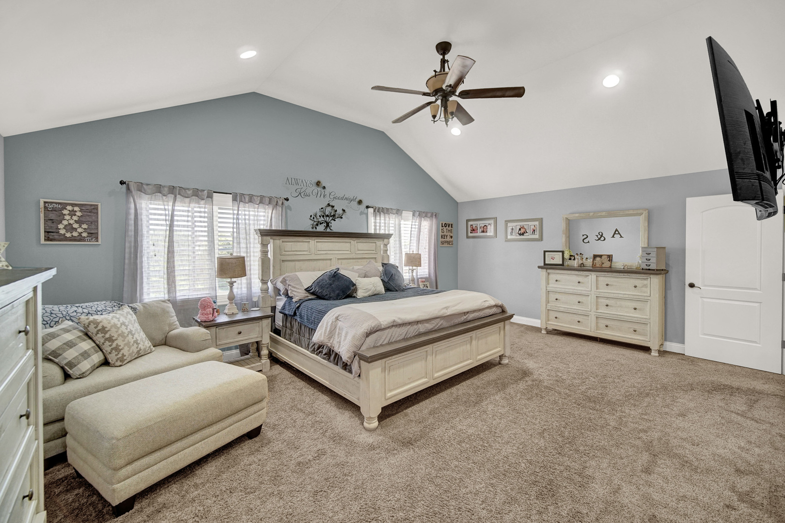 8679 Cullen Drive, Frankfort, IL 60423