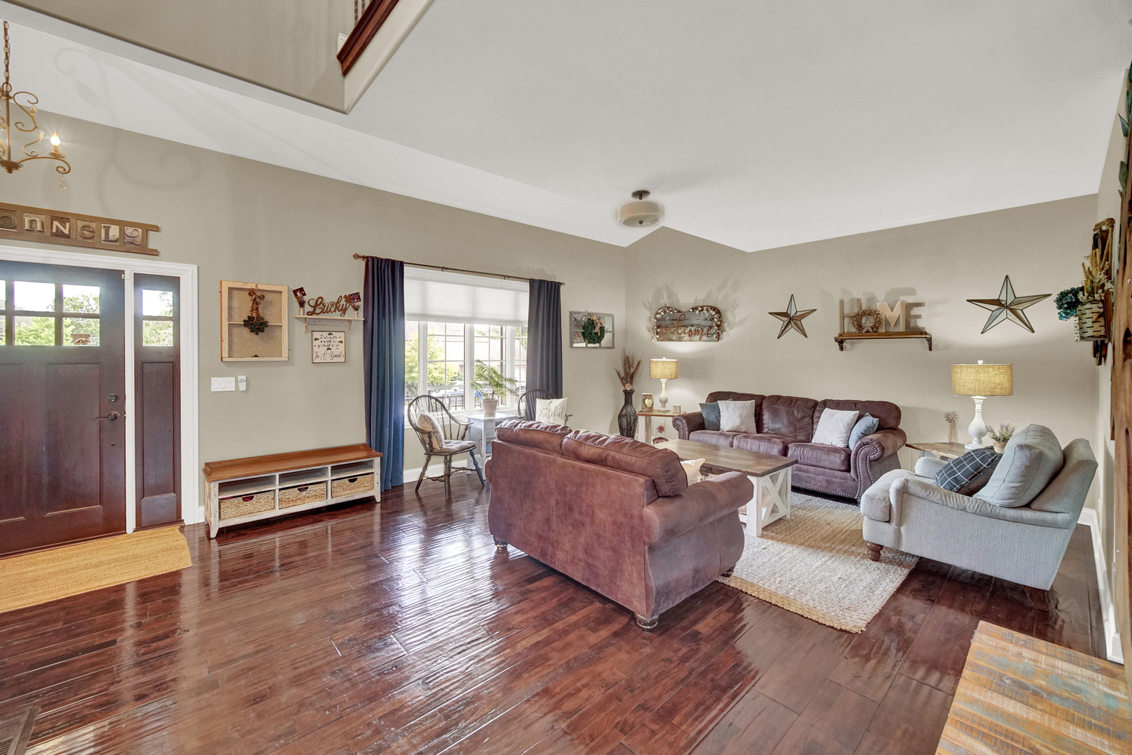 8679 Cullen Drive, Frankfort, IL 60423