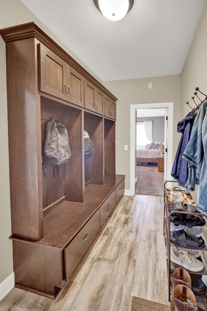 8679 Cullen Drive, Frankfort, IL 60423