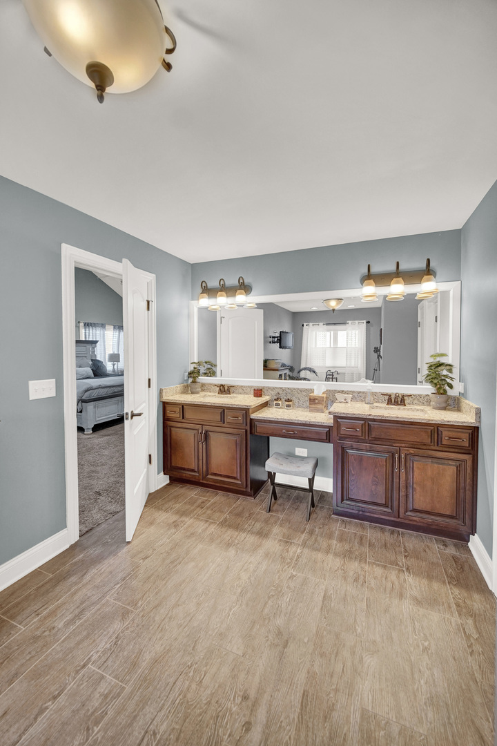 8679 Cullen Drive, Frankfort, IL 60423