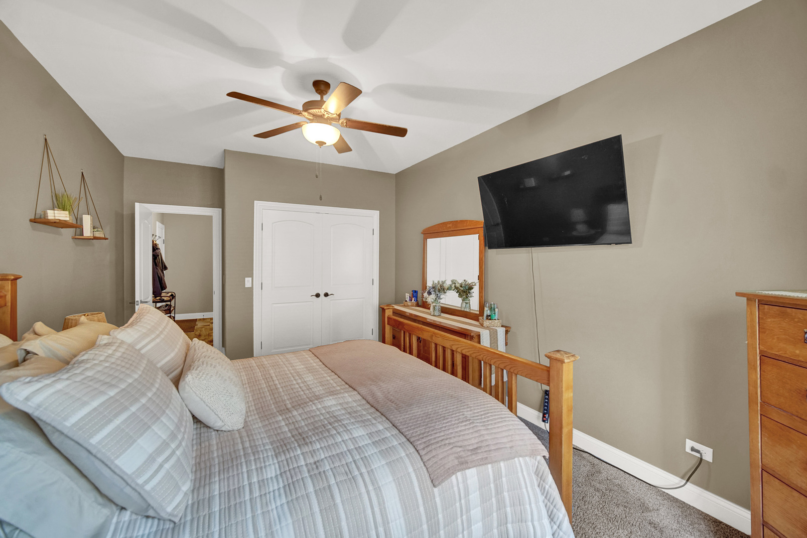 8679 Cullen Drive, Frankfort, IL 60423