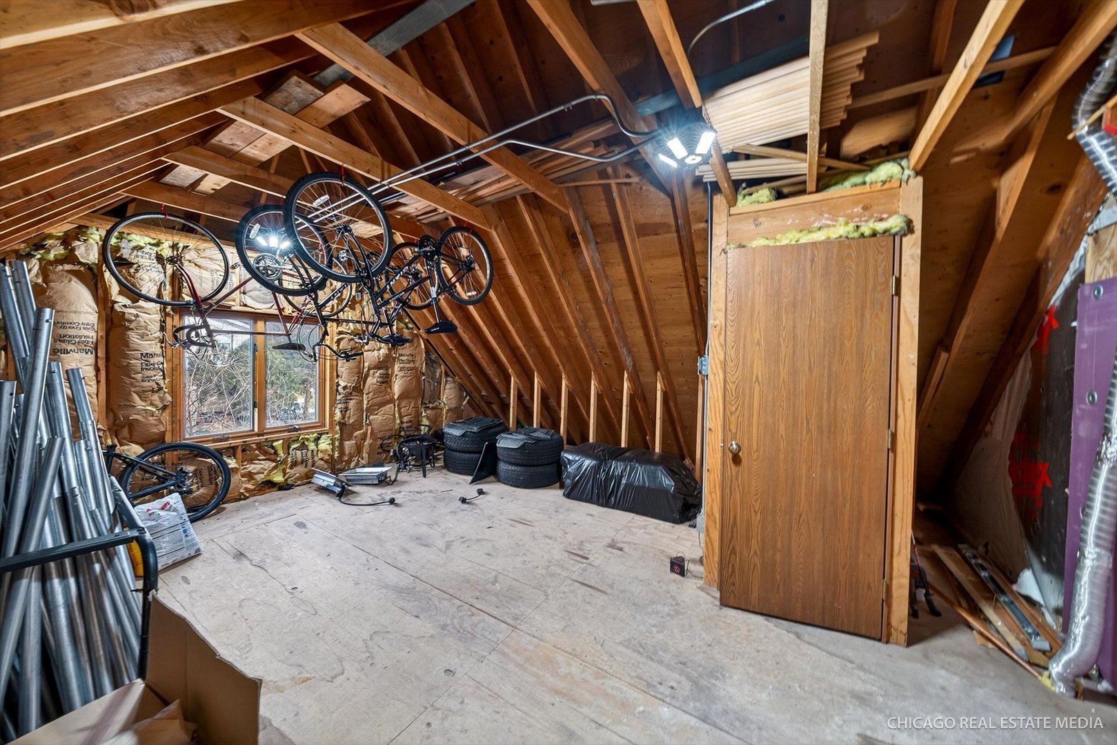 14641 LAVERGNE Avenue, Midlothian, IL 60445