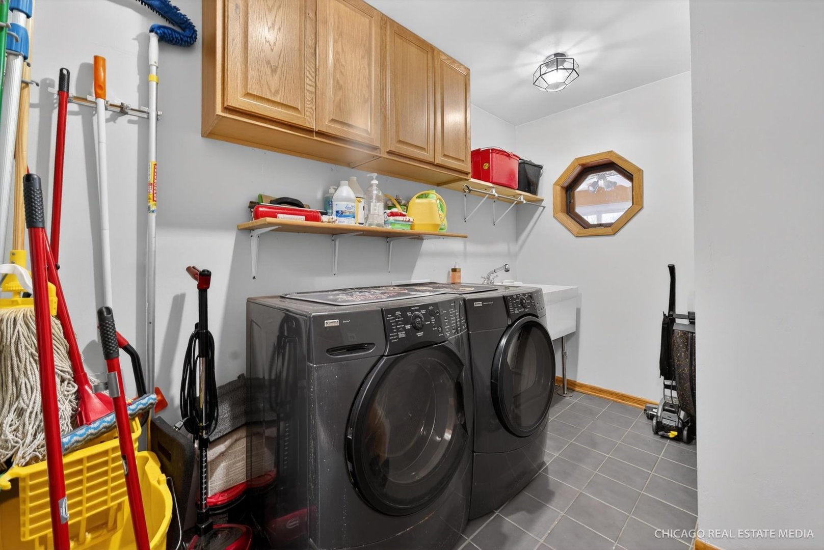 14641 LAVERGNE Avenue, Midlothian, IL 60445