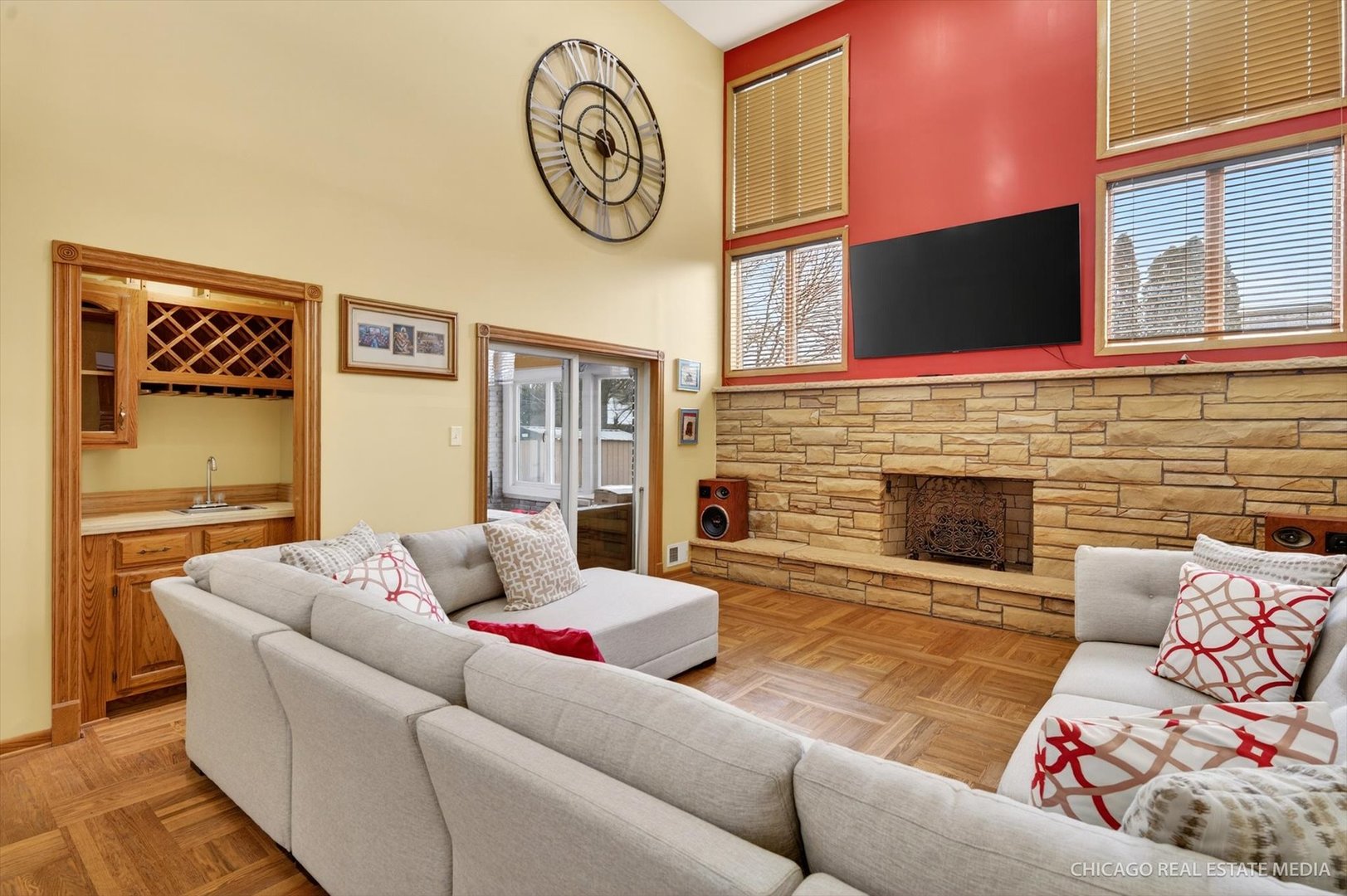 14641 LAVERGNE Avenue, Midlothian, IL 60445