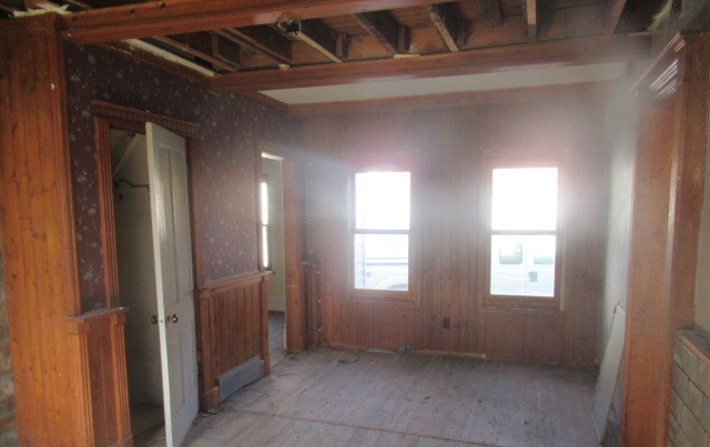 32300 White Street, Kirkland, IL 60146