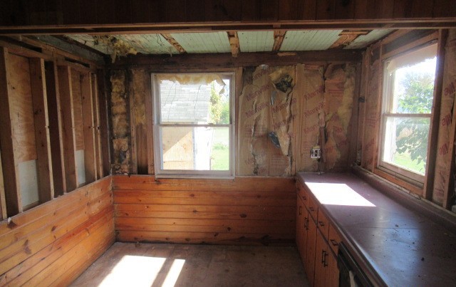 32300 White Street, Kirkland, IL 60146