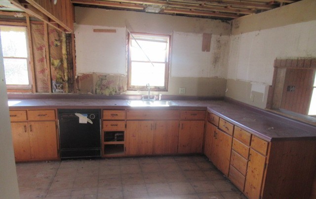 32300 White Street, Kirkland, IL 60146