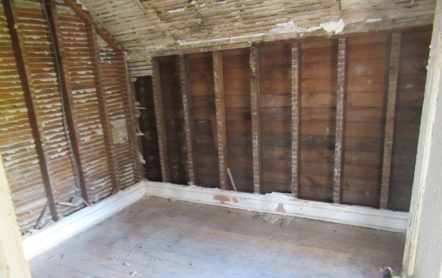 32300 White Street, Kirkland, IL 60146