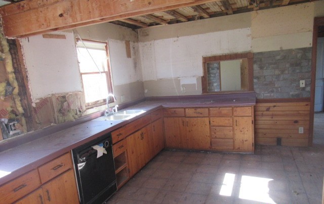 32300 White Street, Kirkland, IL 60146