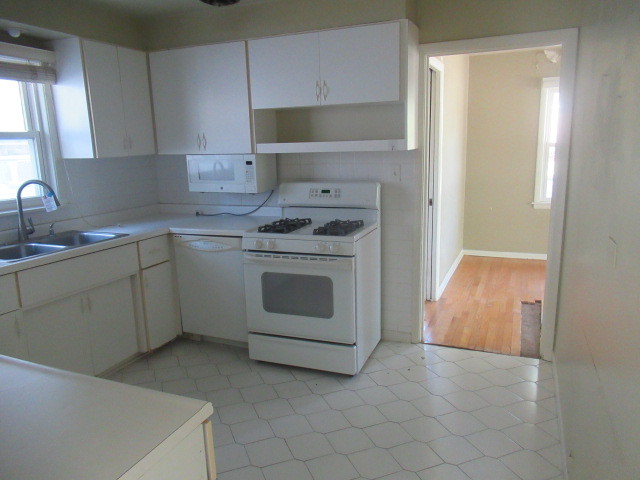 245 Nora Avenue, Glenview, IL 60025