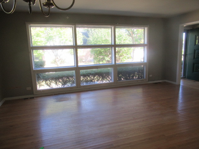 245 Nora Avenue, Glenview, IL 60025