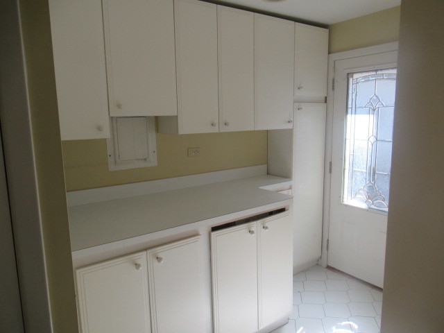 245 Nora Avenue, Glenview, IL 60025