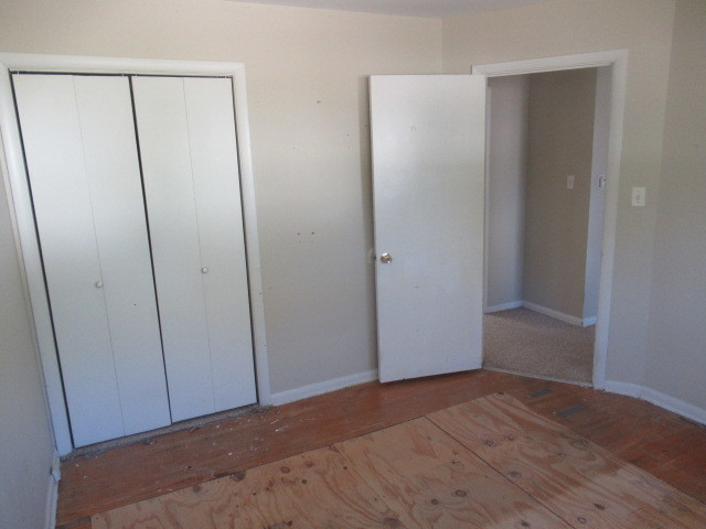 245 Nora Avenue, Glenview, IL 60025