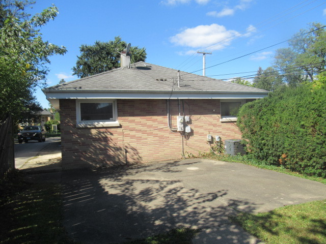 245 Nora Avenue, Glenview, IL 60025