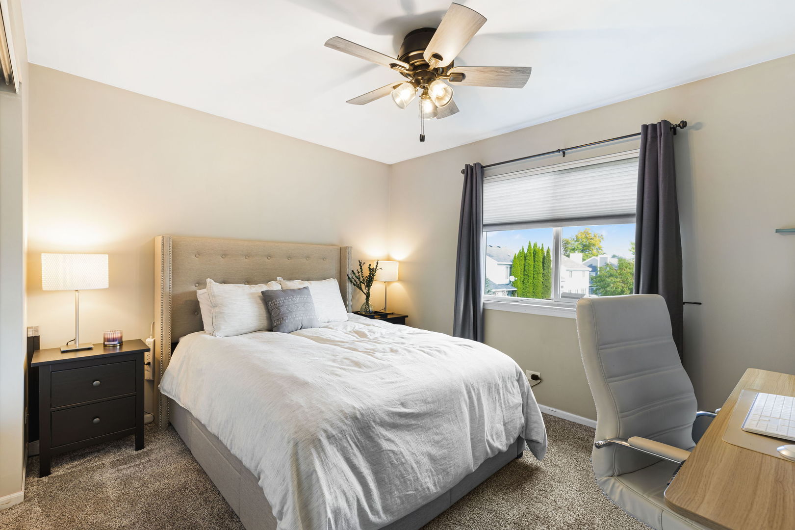 36253 N Bridlewood Avenue, Gurnee, IL 60031