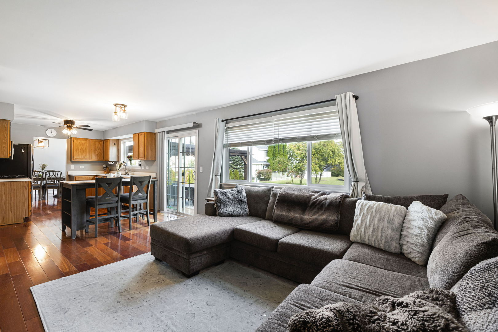 36253 N Bridlewood Avenue, Gurnee, IL 60031