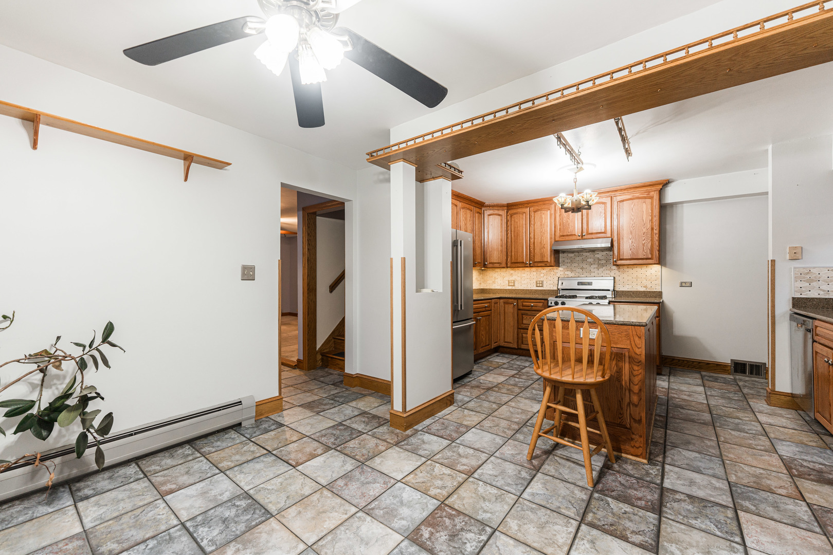 530 S Highland Avenue, Lombard, IL 60148