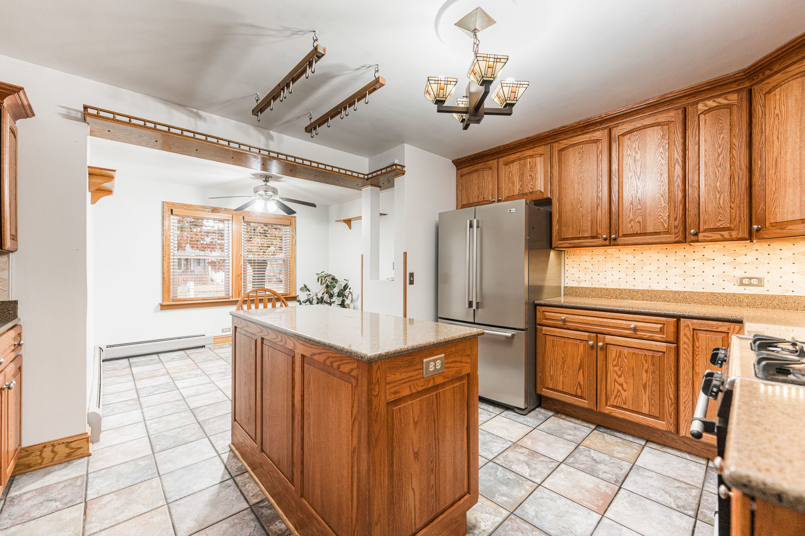 530 S Highland Avenue, Lombard, IL 60148