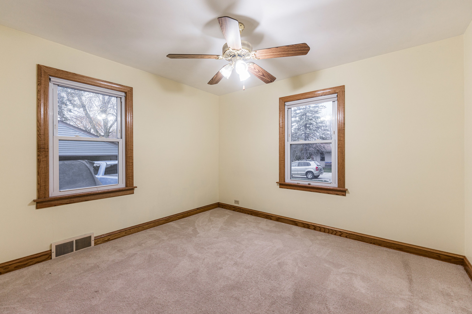 530 S Highland Avenue, Lombard, IL 60148