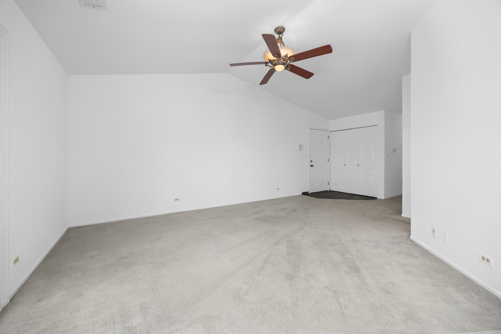 152 Brookston Drive #C2, Schaumburg, IL 60193