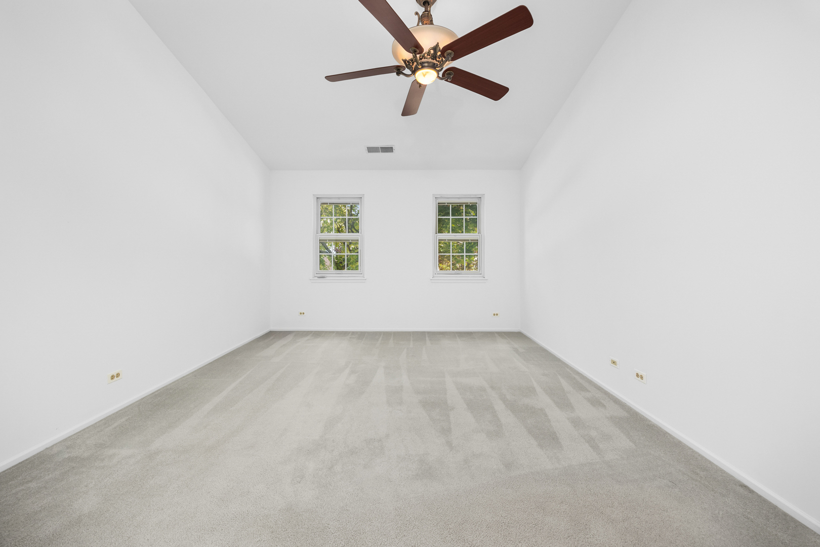 152 Brookston Drive #C2, Schaumburg, IL 60193